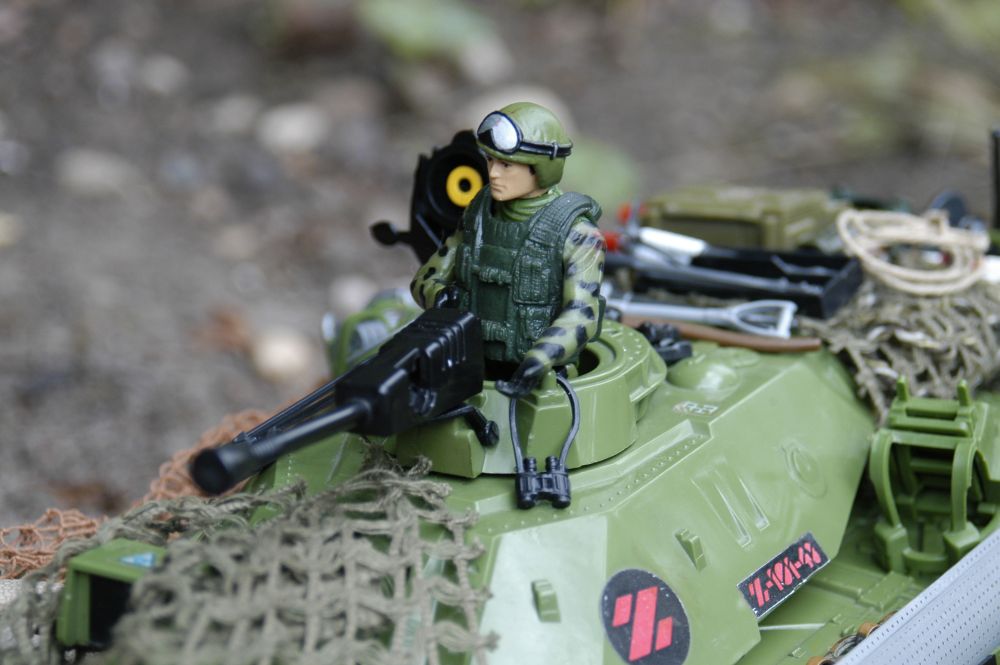 Commander with heavy machine gun