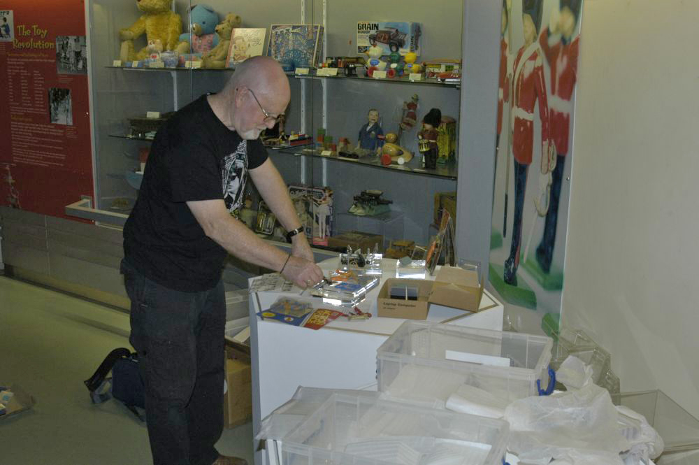 Bob Brechin (Palitoy) sets up an Action Force display 19-08-13 04.jpg