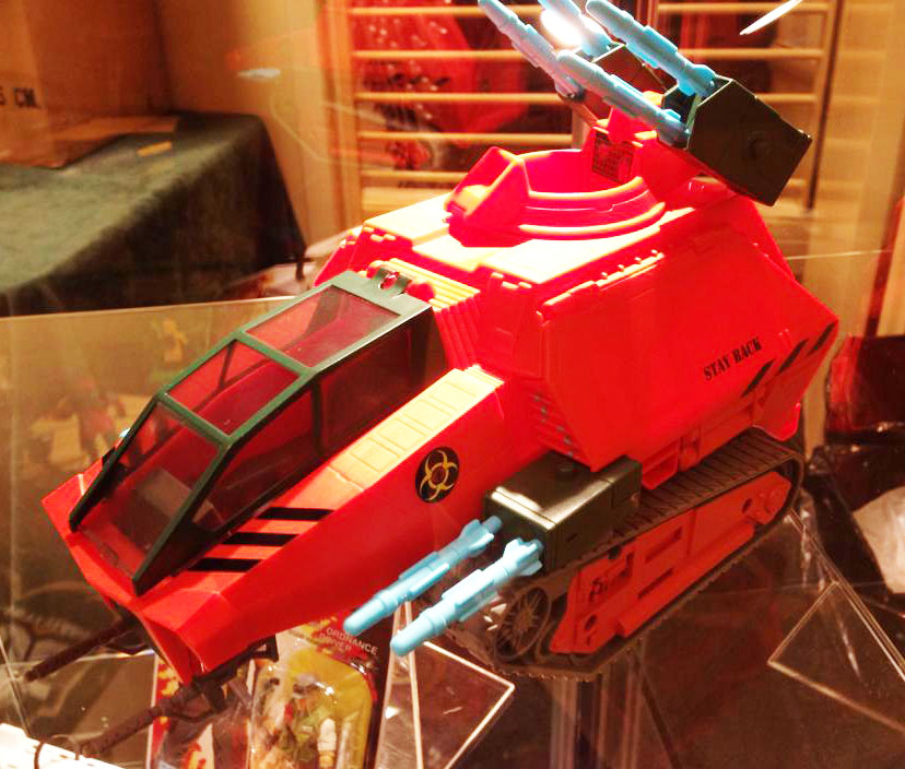 Joe_Con_2014_Exclusive_Cobra_Septic_Tank_Mk_II.jpg