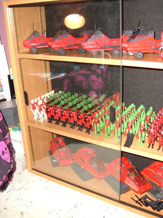 action-force-collection-action-force-display-red-shadow-army-skeletron-kraken-hyena.jpg