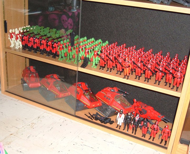 action-force-collection-action-force-display-red-shadow-army-skeletron-kraken-hyena-muton.jpg