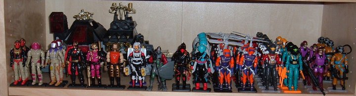 gijoe-collection-g-i-joe-display.g.i.joe-display-cobra-army-3.jpg