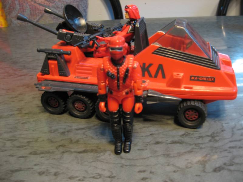 Red Dingo and Trak.jpg