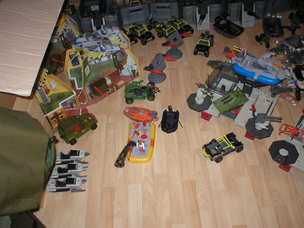 attic pics 005.JPG