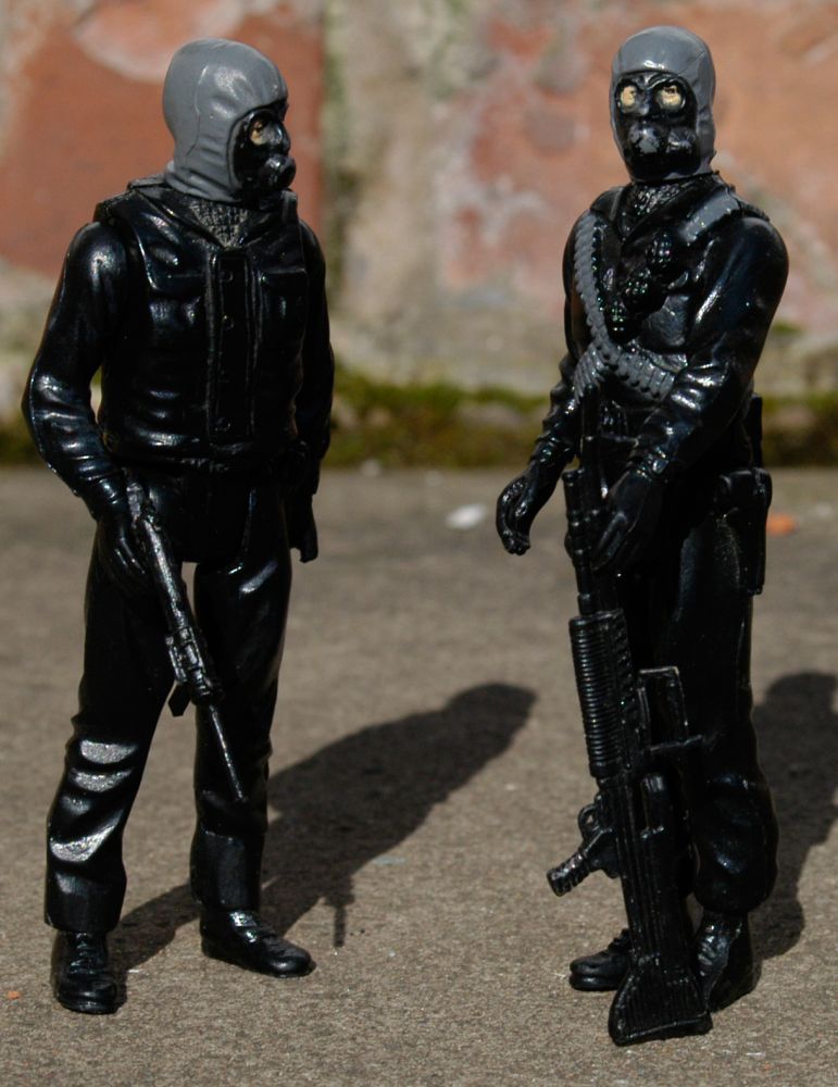SAS Band Of Brothers pair #4.jpg
