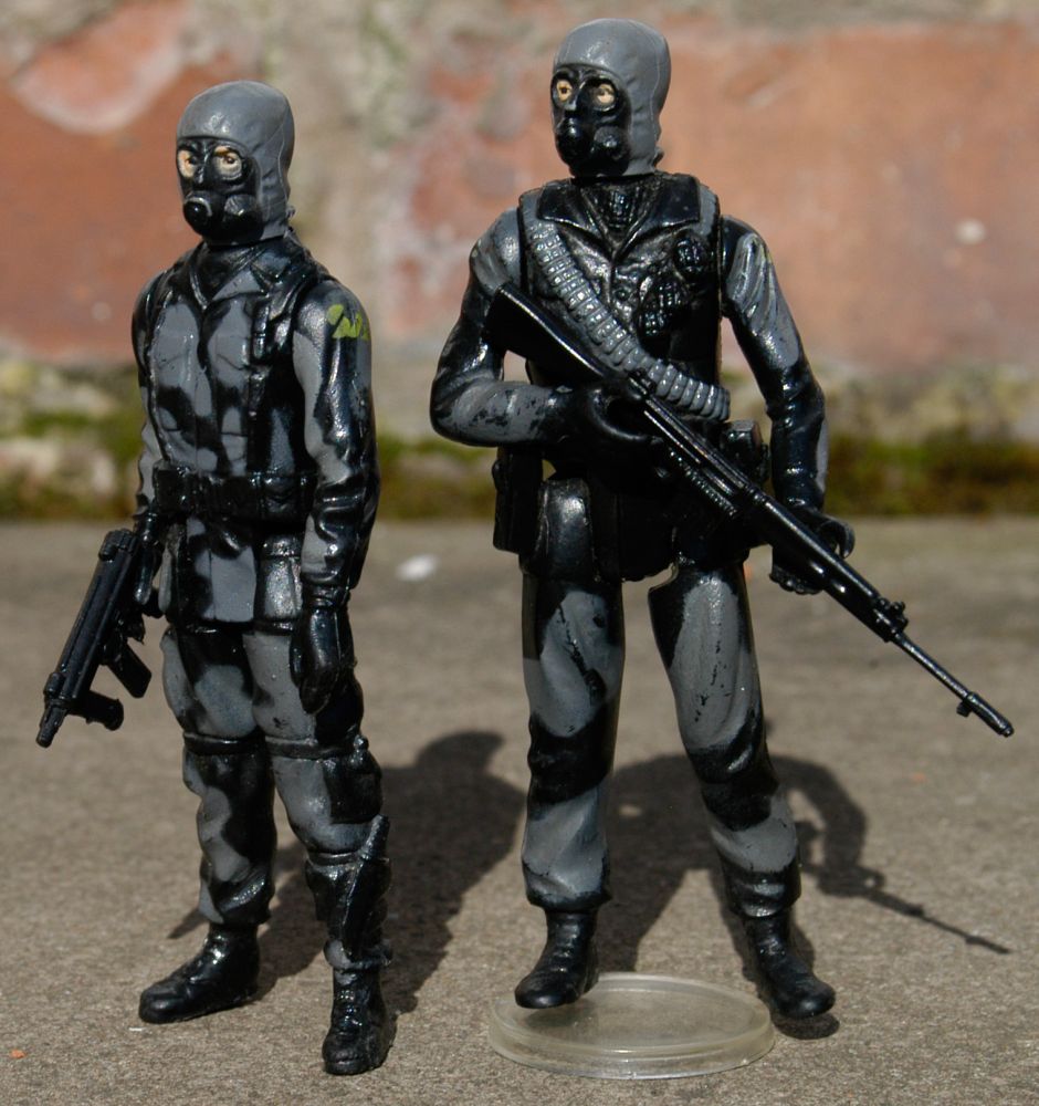 SAS Band Of Brothers pair #3.jpg